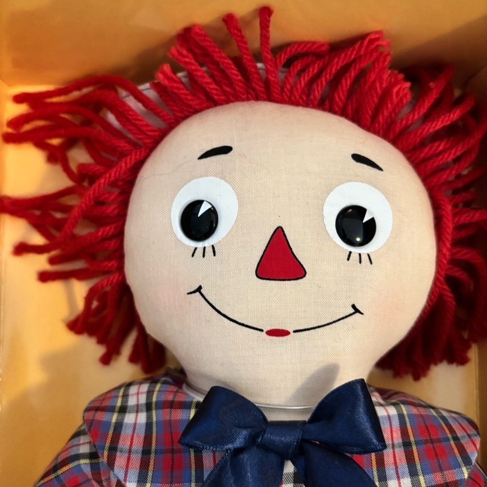 Raggedy Andy Dakin Doll - Limited Edition - Picture 2 of 7